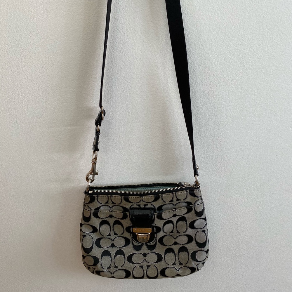 Vintage Small crossbody coach bag